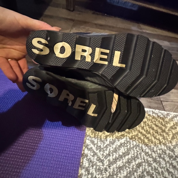 Sorel wedge - Picture 5 of 6